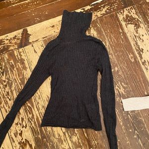 AMERICAN EAGLE turtleneck shirt/sweater